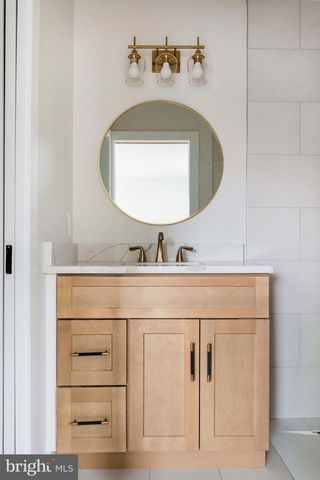 113 CLIFFORD AVE, Alexandria, VA 22305