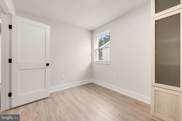 113 CLIFFORD AVE, Alexandria, VA 22305