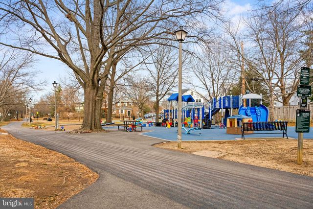 113 CLIFFORD AVE, Alexandria, VA 22305