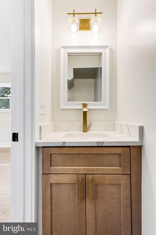 113 CLIFFORD AVE, Alexandria, VA 22305