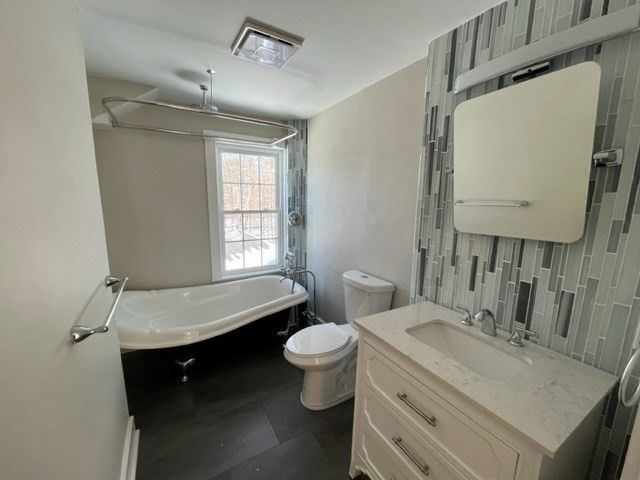 30 Court Street, Groton, MA 01450