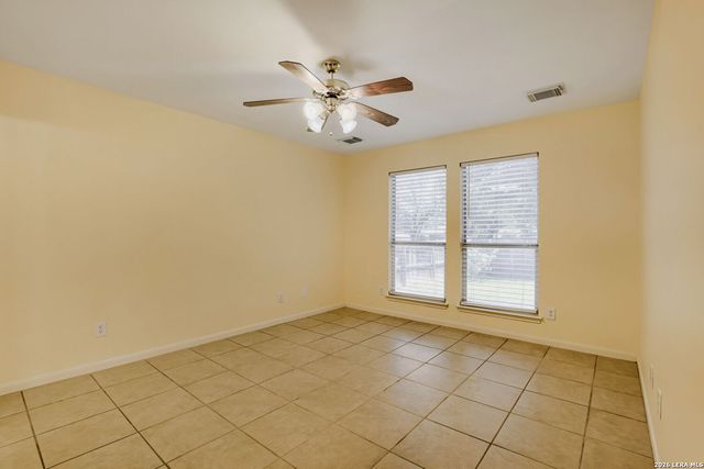13103 STONEY CREEK DR, Universal City, TX 78148
