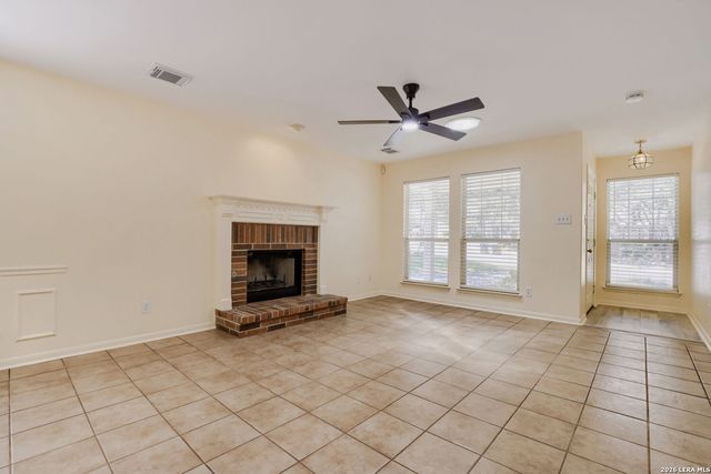 13103 STONEY CREEK DR, Universal City, TX 78148