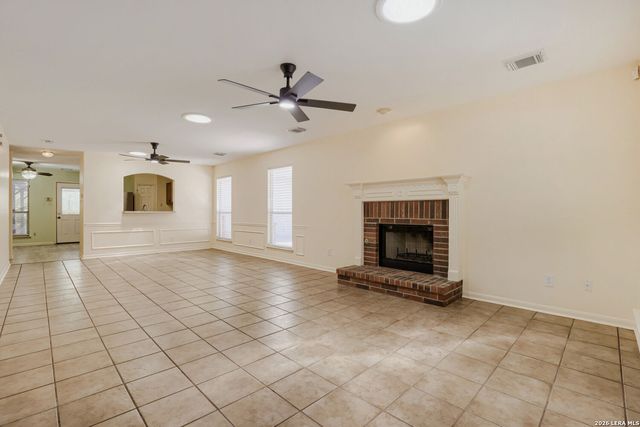 13103 STONEY CREEK DR, Universal City, TX 78148