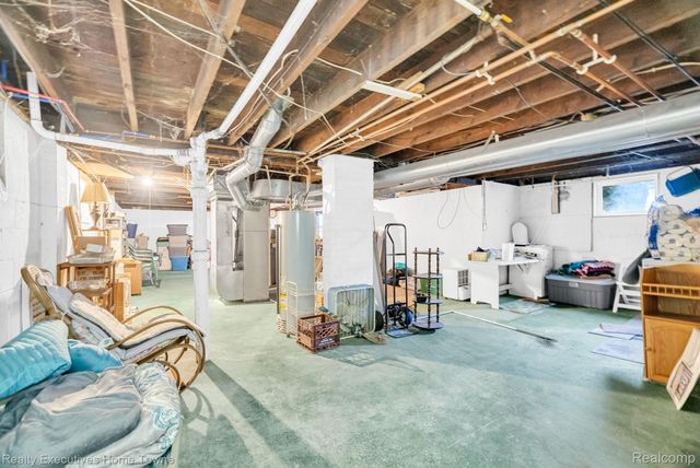 1830 Gillett Street, Port Huron, MI 48060