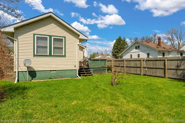 1830 Gillett Street, Port Huron, MI 48060