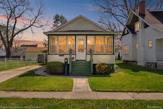 1830 Gillett Street, Port Huron, MI 48060
