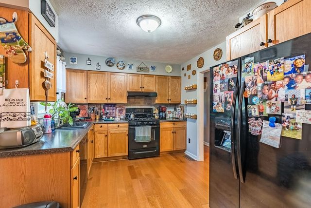 139 S Sunset Cir, Hopkinsville, KY 42240