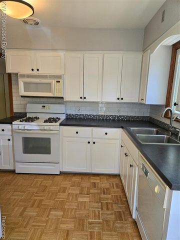 244 Wallinwood Avenue, Grand Rapids, MI 49503