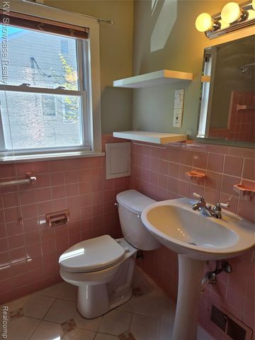 244 Wallinwood Avenue, Grand Rapids, MI 49503