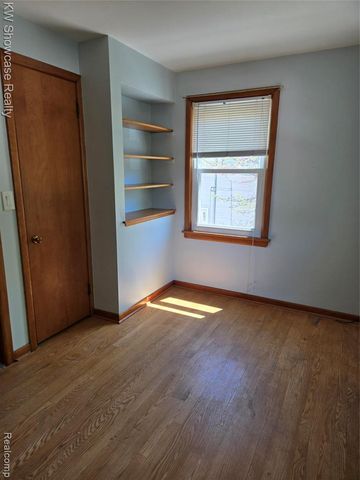 244 Wallinwood Avenue, Grand Rapids, MI 49503