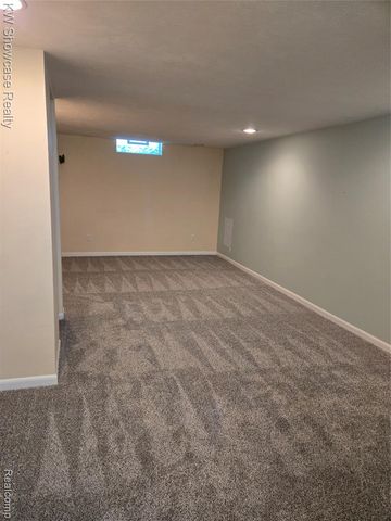 244 Wallinwood Avenue, Grand Rapids, MI 49503