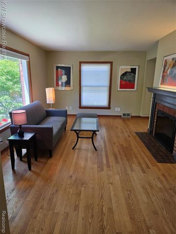 244 Wallinwood Avenue, Grand Rapids, MI 49503