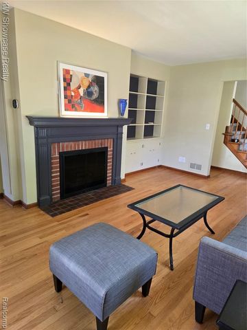 244 Wallinwood Avenue, Grand Rapids, MI 49503