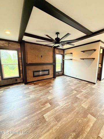 100 Storm Cove, Grenada, MS 38901
