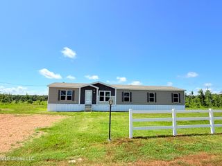 100 Storm Cove, Grenada, MS 38901