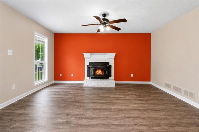 135 Dunwick Lane, Mcdonough, GA 30253
