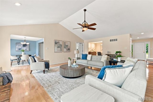 16806 Clayton Road, Wildwood, MO 63011