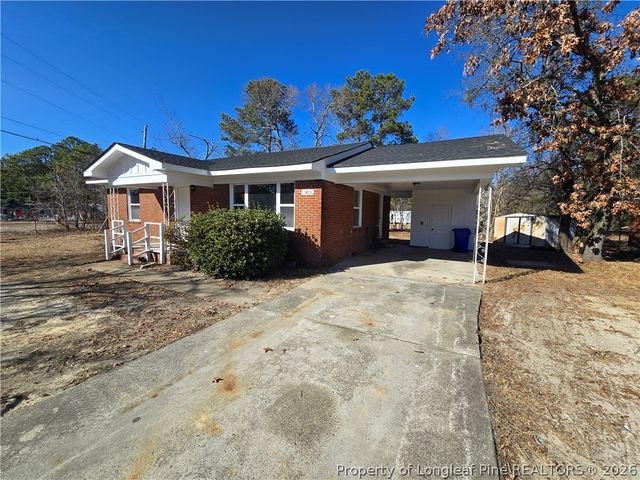 1401 Morrison Avenue, Spring Lake, NC 28390