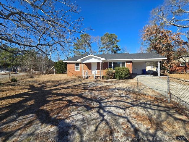 1401 Morrison Avenue, Spring Lake, NC 28390