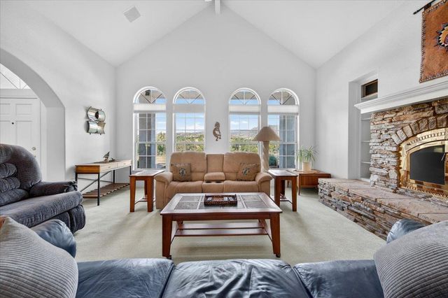 14100 Millerton Road, Prather, CA 93651