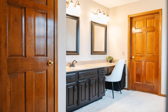 11388 Huntington Way NW, Pickerington, OH 43147