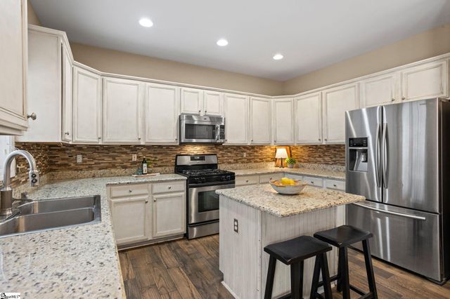 107 Brittle Creek Lane, Simpsonville, SC 29680