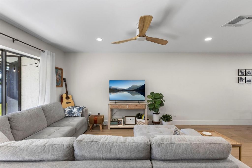 Image 6 of property listing at 602 QUAIL KEEP DRIVE 602, Safety Harbor, FL 34695