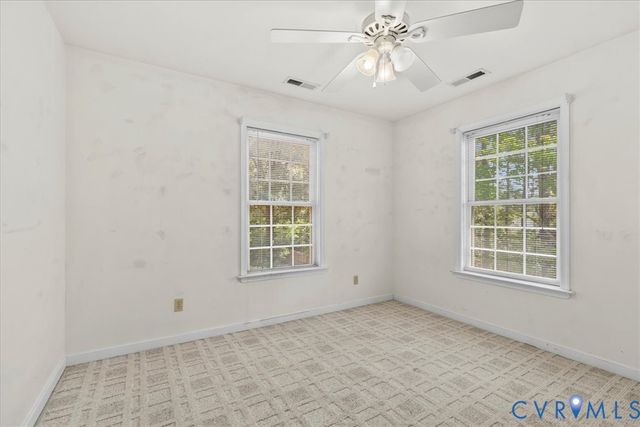 2924 Warfield Ridge Ter, Chester, VA 23831