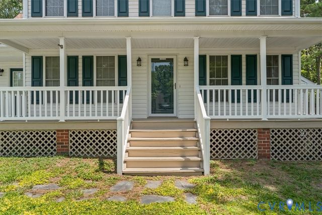 2924 Warfield Ridge Ter, Chester, VA 23831