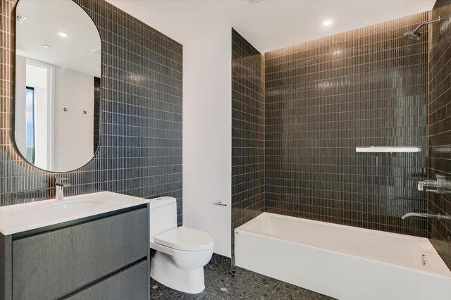 610 Davis ST 4501, Austin, TX 78701