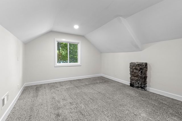 9 S Brooks Avenue S, Chattanooga, TN 37411