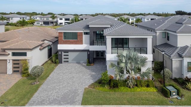 8571 Shoreacres Street, Boca Raton, FL 33434