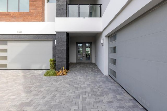 8571 Shoreacres Street, Boca Raton, FL 33434