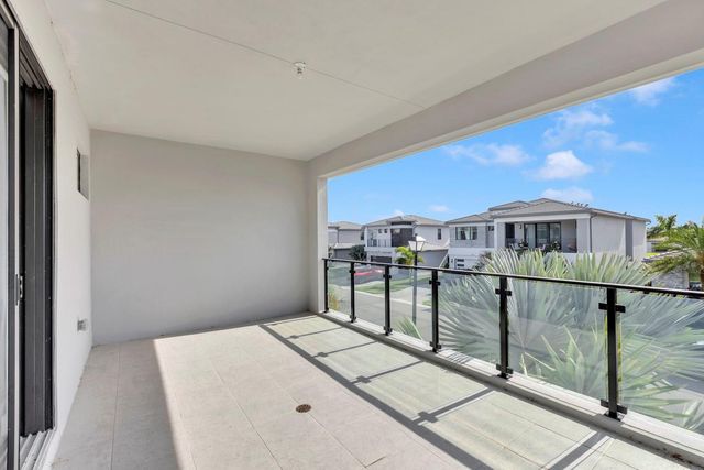 8571 Shoreacres Street, Boca Raton, FL 33434