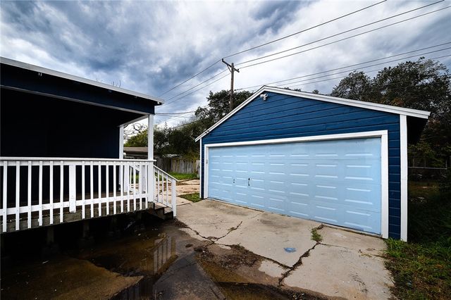 634 McCall St, Corpus Christi, TX 78404