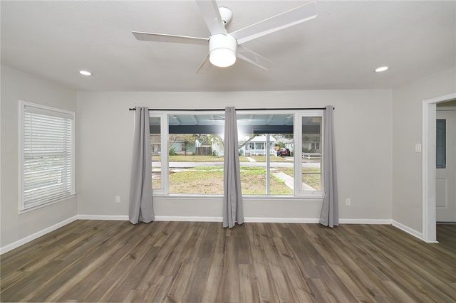 634 McCall St, Corpus Christi, TX 78404