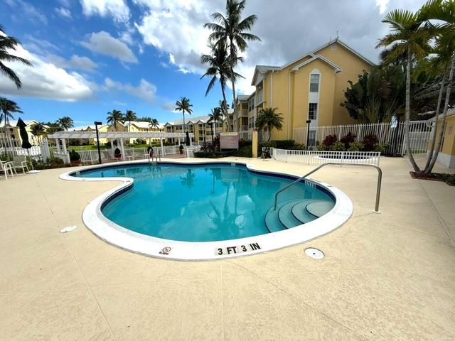 6332 La Costa Dr b, Boca Raton, FL 33433