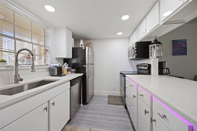 6332 La Costa Dr b, Boca Raton, FL 33433