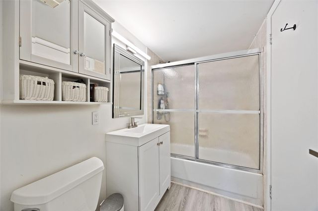 6332 La Costa Dr b, Boca Raton, FL 33433