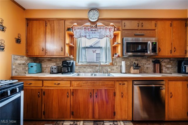 2307 Hamilton Avenue, Poland, OH 44514