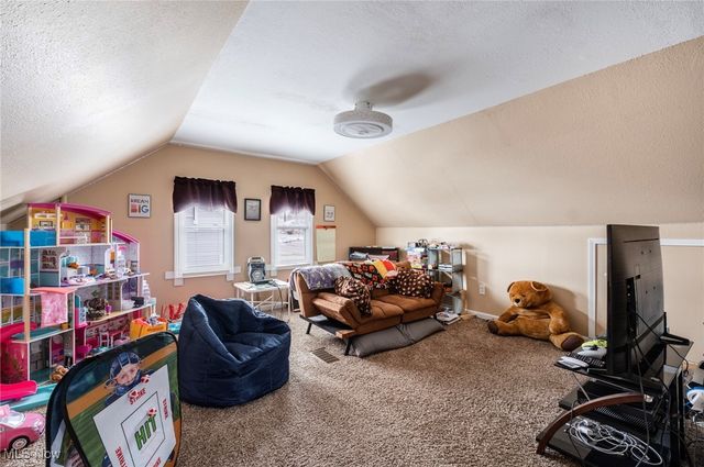 2307 Hamilton Avenue, Poland, OH 44514