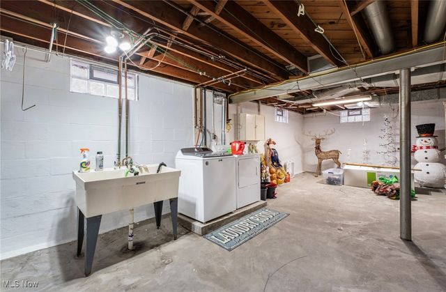 2307 Hamilton Avenue, Poland, OH 44514