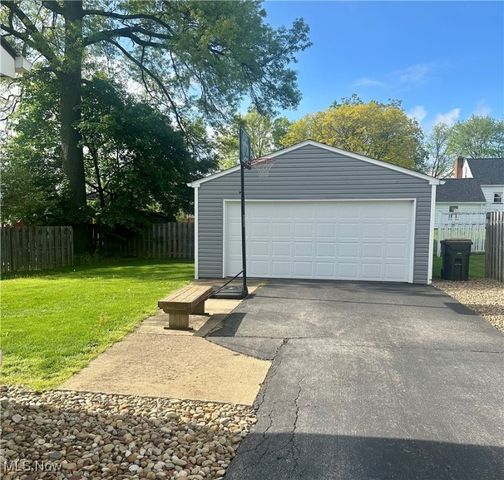 2307 Hamilton Avenue, Poland, OH 44514