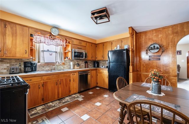 2307 Hamilton Avenue, Poland, OH 44514