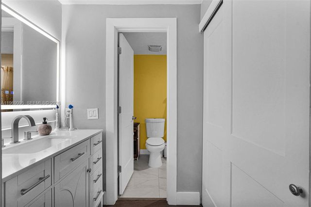 10281 SW 137th Pl, Miami, FL 33186