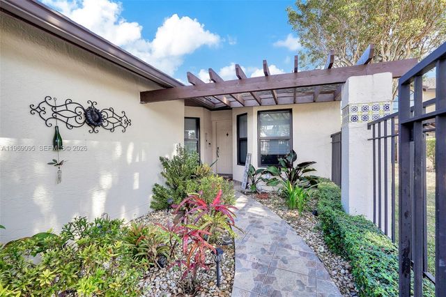 10281 SW 137th Pl, Miami, FL 33186