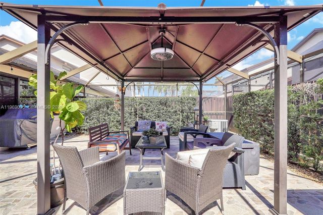 10281 SW 137th Pl, Miami, FL 33186