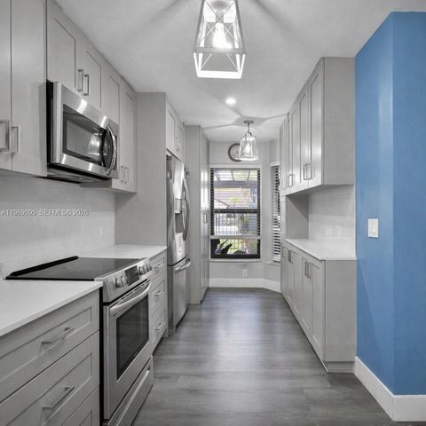 10281 SW 137th Pl, Miami, FL 33186