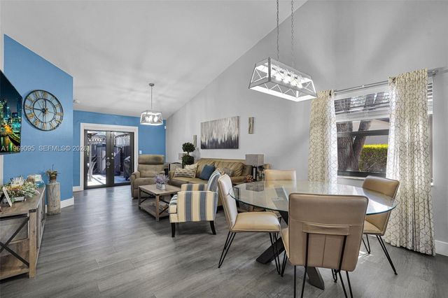 10281 SW 137th Pl, Miami, FL 33186